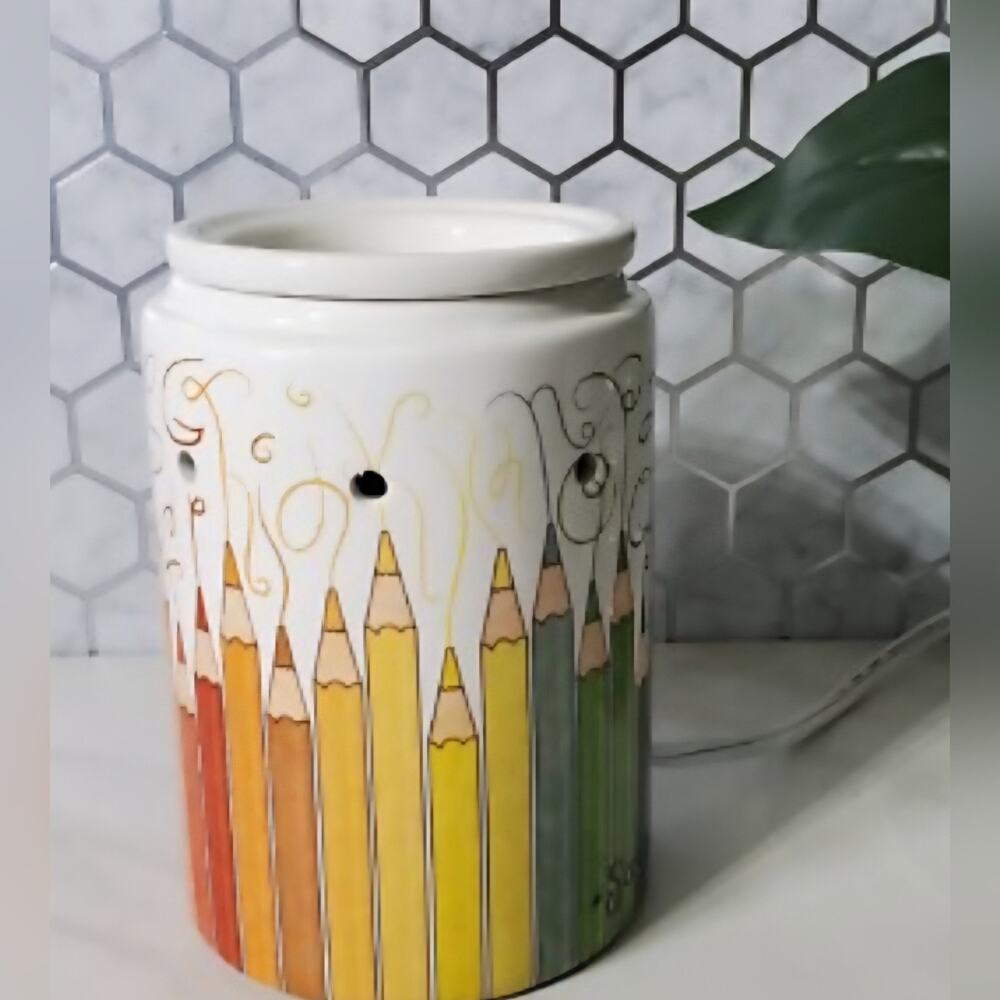 Scentsy Colorful Colored Pencil Colorography  Ceramic Wax Warmer
